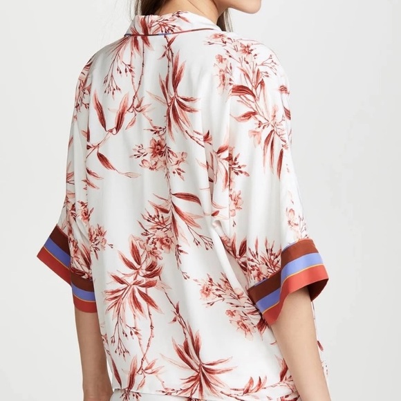 Joie Bayley Floral Top in Porcelain - Picture 7 of 9